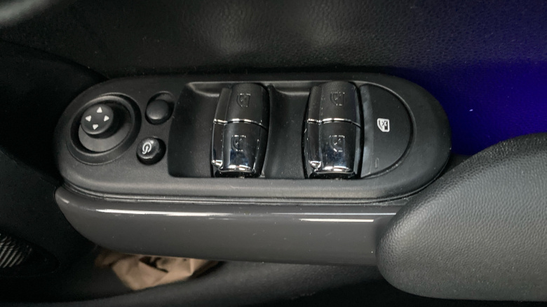 MINI Hatchback 1.5 Cooper Classic II 5dr Petrol Hatchback